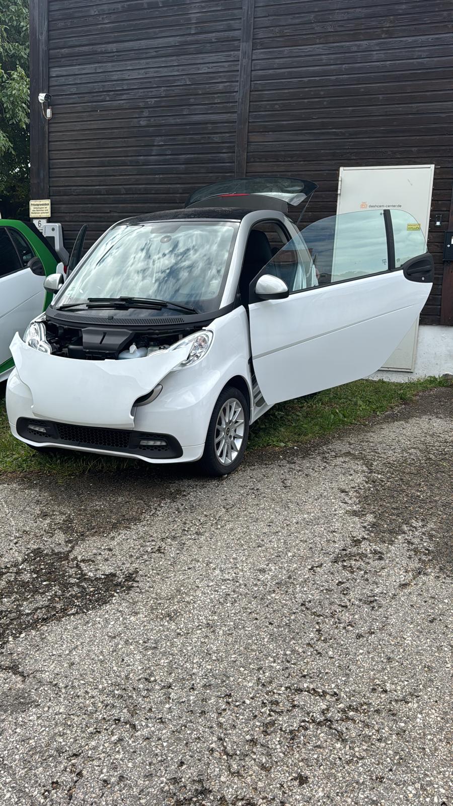Smart Electric Drive während der technischen und optischen Instandsetzung